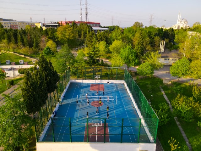 SAÜ kampüsündeki açık spor sahaları